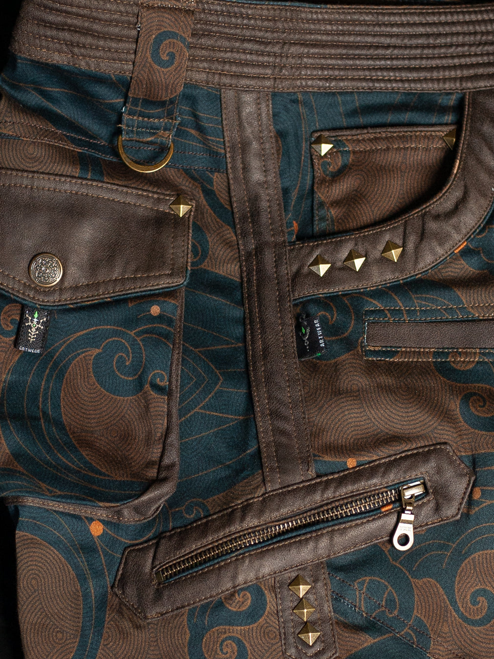 Flying Short Men / Bio Farms Organic Twill / Fake Leather Patches - SHOGUNSEA